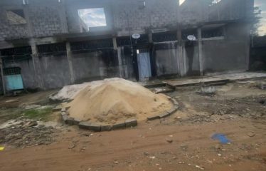 ABIDJAN COCODY : Bâtiment à vendre