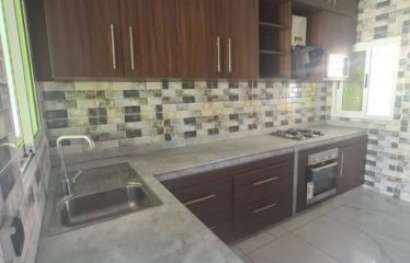 ABIDJAN COCODY : VILLA DUPLEX à louer 6 PIÈCES – 2 Plateaux vallon