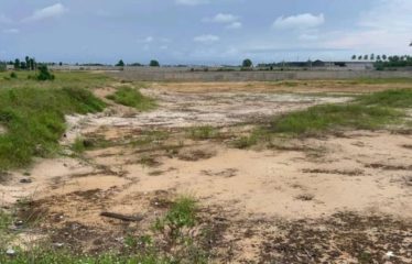 GRAND BASSAM : Terrain de 1000 m² à vendre