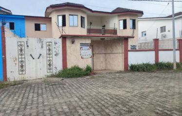 COCODY : Villa de 8 pièces en location