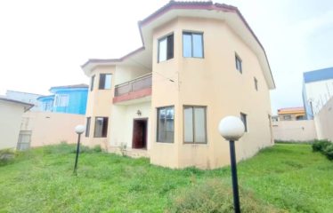 COCODY : Villa de 8 pièces en location