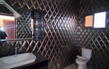 COCODY : Villa de 8 pièces en location