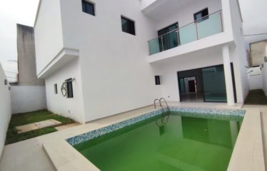 ABIDJAN COCODY : Maison duplex de 8 pièces en vente – Cocody Angré Gestoci