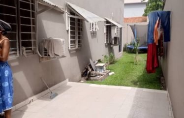 ABIDJAN COCODY : Location de villa duplex Riviera 4
