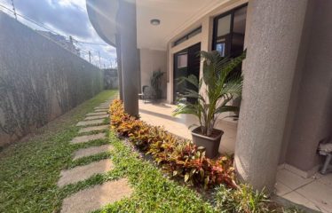 ABIDJAN COCODY : Location de villa duplex Riviera 4
