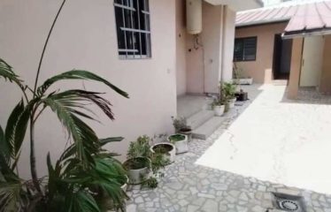 ABIDJAN COCODY : Location villa deux plateaux