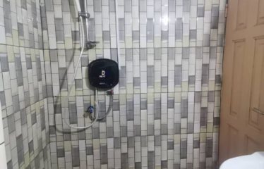 ABIDJAN COCODY : Appartement 2 pièces meuble rond point blockaus à louer