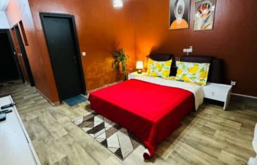 ABIDJAN COCODY : Studio meublé haut standing à louer