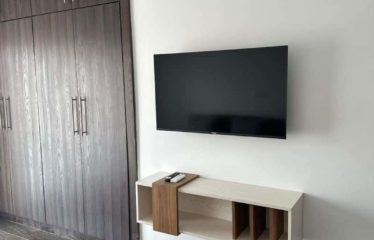 ABIDJAN COCODY : Location Appartement meublé 3 pièces au quatrième étage