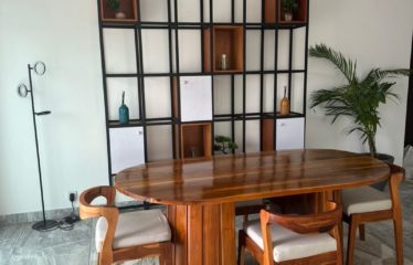 ABIDJAN COCODY : Location Appartement meublé 3 pièces au quatrième étage