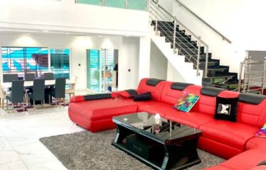 ABIDJAN COCODY : Maison à louer DUPLEX 8 PIECES MEUBLEES Riviera Faya Cité Prestige