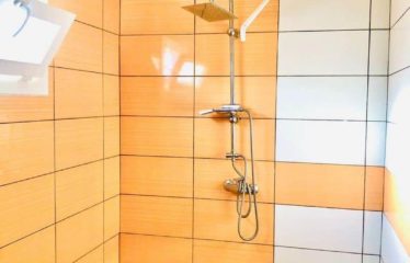 ABIDJAN COCODY : Maison à louer DUPLEX 8 PIECES MEUBLEES Riviera Faya Cité Prestige