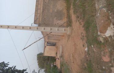 ABIDJAN ABOBO : Vente de terrain avec battisse 3 pièces