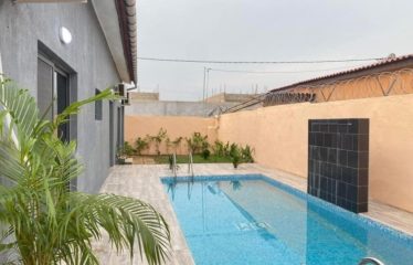 ABIDJAN BINGERVILLE : Villa basse T4 à louer