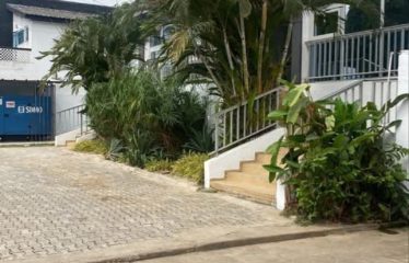ABIDJAN COCODY : Villa duplex 14 pièces à vendre