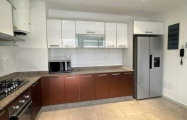 ABIDJAN COCODY : Villa duplex moderne à louer avec piscine