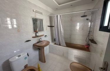 ABIDJAN COCODY : Villa basse de 05 pièces plus une dépendance Riviera cité les coteaux à vendre