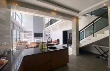 ABIDJAN COCODY : Villa duplex Riviera 4 Zone Mbadon à louer