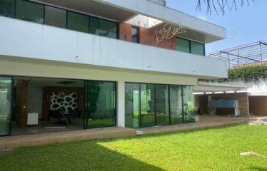 ABIDJAN COCODY : Villa de 10 pièces en vente à la Riviera M’Badon