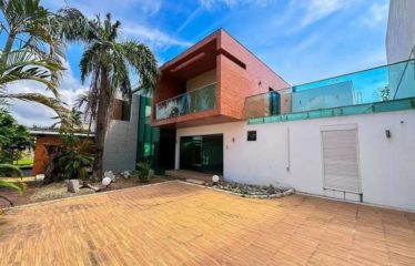 ABIDJAN COCODY : Villa de 10 pièces en vente à la Riviera M’Badon