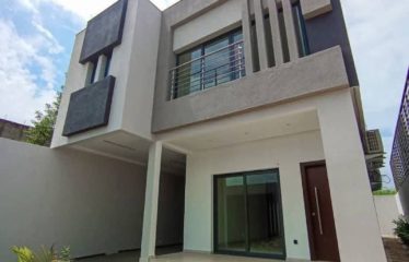 ABIDJAN COCODY : Villa à vendre Djorobité
