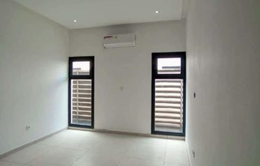 ABIDJAN COCODY : Villa à vendre Djorobité