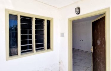 BASSAM MONDOUKOU : Villa 4 pièces à vendre