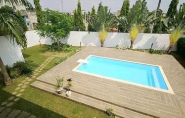 ABIDJAN COCODY : Villa duplex 6 pièces à vendre