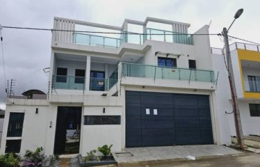 ABIDJAN COCODY : Villa à vendre meublée