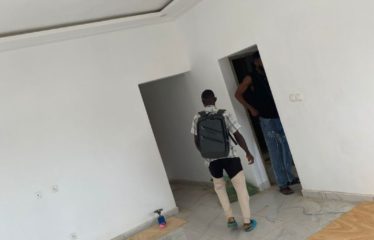 ABIDJAN COCODY : Appartement à la location 2 chambres salon
