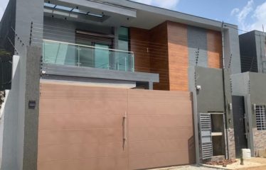 ABIDJAN COCODY : Villa duplex 6 pièces à louer Riviera 4