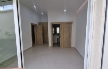 ABIDJAN COCODY : Villa basse moderne à louer avec piscine