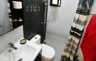 ABIDJAN ANGRÉ : APPARTEMENT MEUBLE DE 2 PIECES À LOUER – ANGRE 8eme TRANCHE CGK