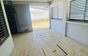 ABIDJAN BINGERVILLE : Villa en vente à Bingerville Château