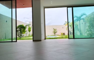 ABIDJAN BINGERVILLE : Vente Maison Duplex de 5 pièces avec piscine