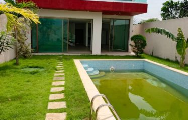 ABIDJAN BINGERVILLE : Vente Maison Duplex de 5 pièces avec piscine