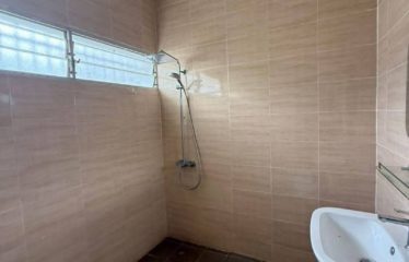 ABIDJAN COCODY : Villa 8 Pièces rénovée à louer Cocody Mermoz