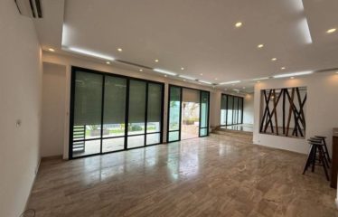 ABIDJAN COCODY : Villa 8 Pièces rénovée à louer Cocody Mermoz