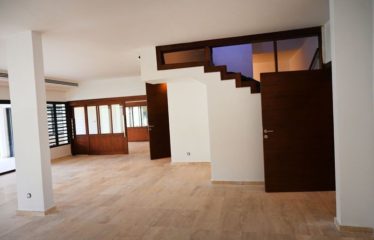 ABIDJAN COCODY : Villa triplex à vendre 7e tranche