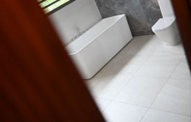 ABIDJAN COCODY : Villa triplex à vendre 7e tranche