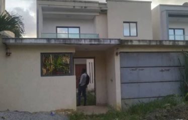 ABIDJAN BINGERVILLE : Vente villa duplex 6 pièces BINGERVILLE AKANDJE