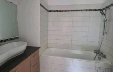 ABIDJAN PLATEAU : Appartement à louer 4 pièces