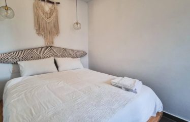 ABIDJAN PLATEAU : Studio rénové au cœur du Plateau à louer meublé
