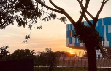 ABIDJAN PLATEAU : Studio rénové au cœur du Plateau à louer meublé
