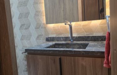 ABIDJAN COCODY : Studio meublé américain à louer 2 pièces