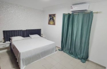 ABIDJAN COCODY : Appartement meublé de 3 pièces à ANGRÉ à louer
