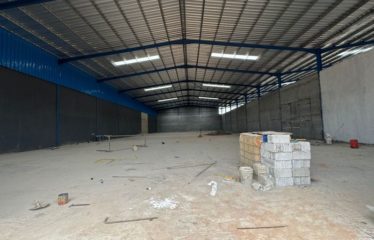 YAOU : Location d’entrepôts 1650 m2