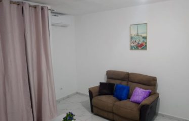 ABIDJAN COCODY : Studio meublé à louer – Résidence Zeina