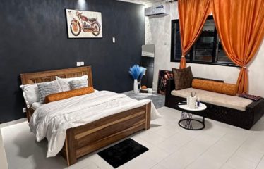 ABIDJAN KOUMASSI : Studio meublé à louer – Résidence ETYAH