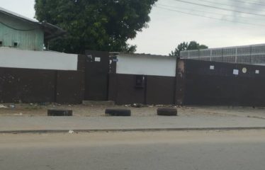 ABIDJAN MARCORY : Terrain 2000m2 avec ACD en vente derrière le supermarché Casino